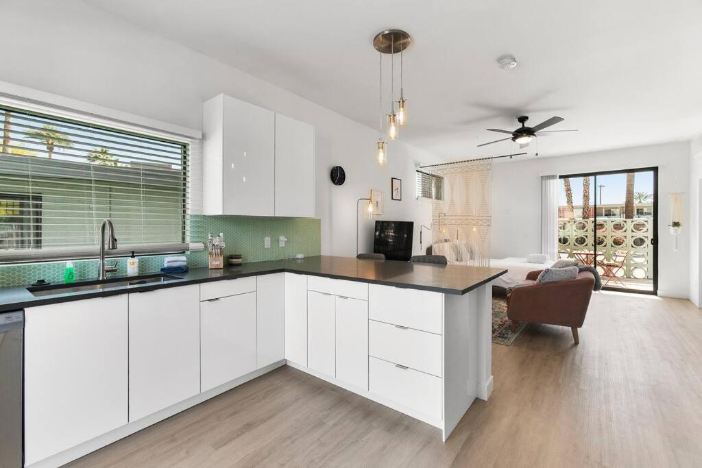 Large Studio Rooftop & Poolside - Walk To Old Town Scottsdale Esterno foto
