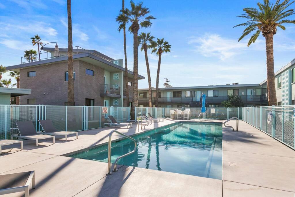 Large Studio Rooftop & Poolside - Walk To Old Town Scottsdale Esterno foto